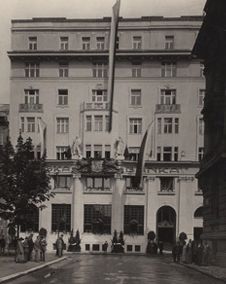 Zemská banka, Praha - budova filiálky v Bratislave, 1924